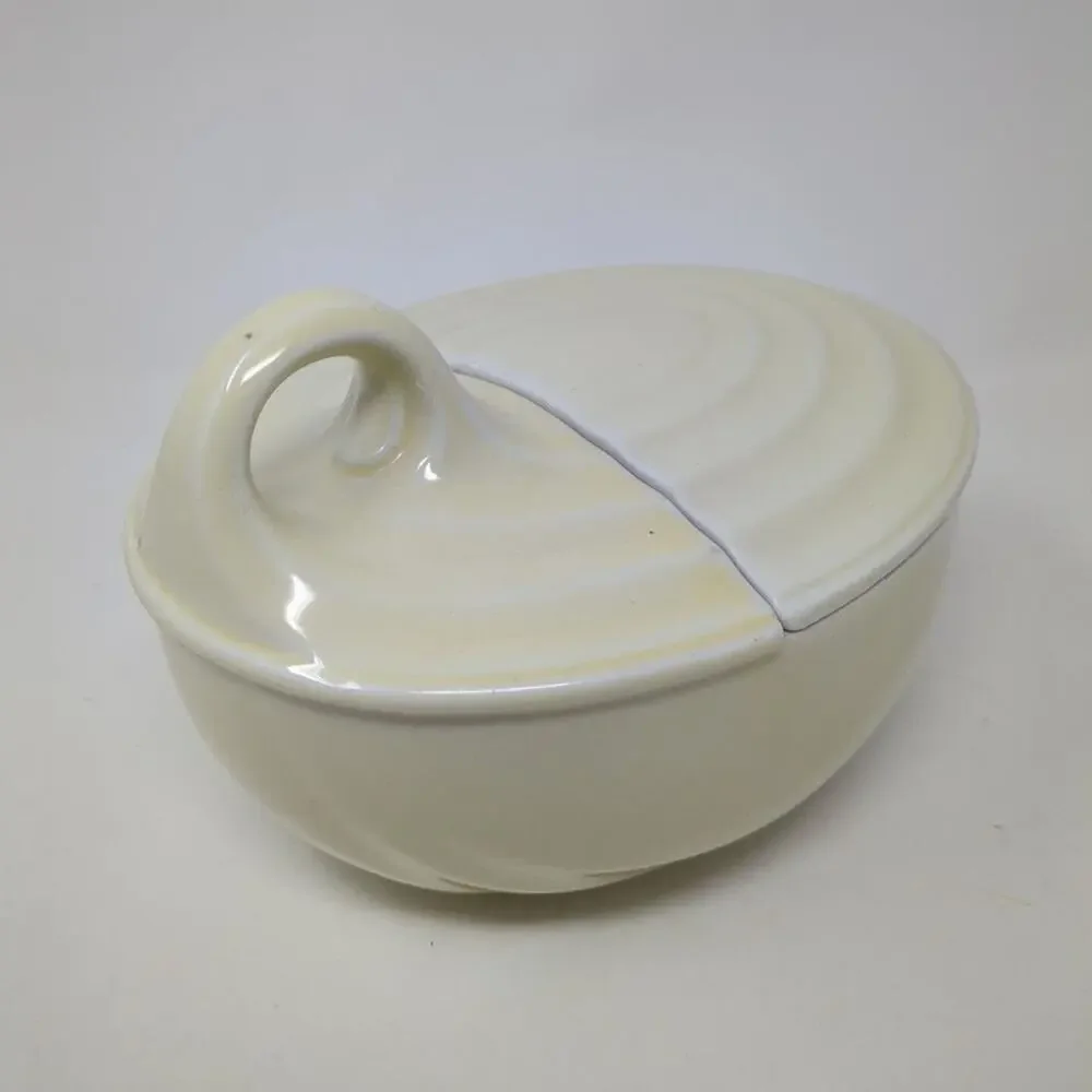 Vintage Hall Kitchenware Loop Handled Leftover Dish w/Lid UV Reactive‎ Glaze